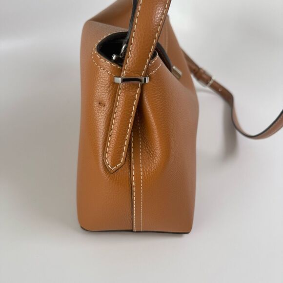 TOTEME T-Lock Grained-Leather Top Handle Tan - Picture 15 of 16